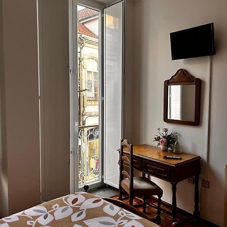 Residencial Real - Antiga Rosas Bed & Breakfast Вила Реал Екстериор снимка