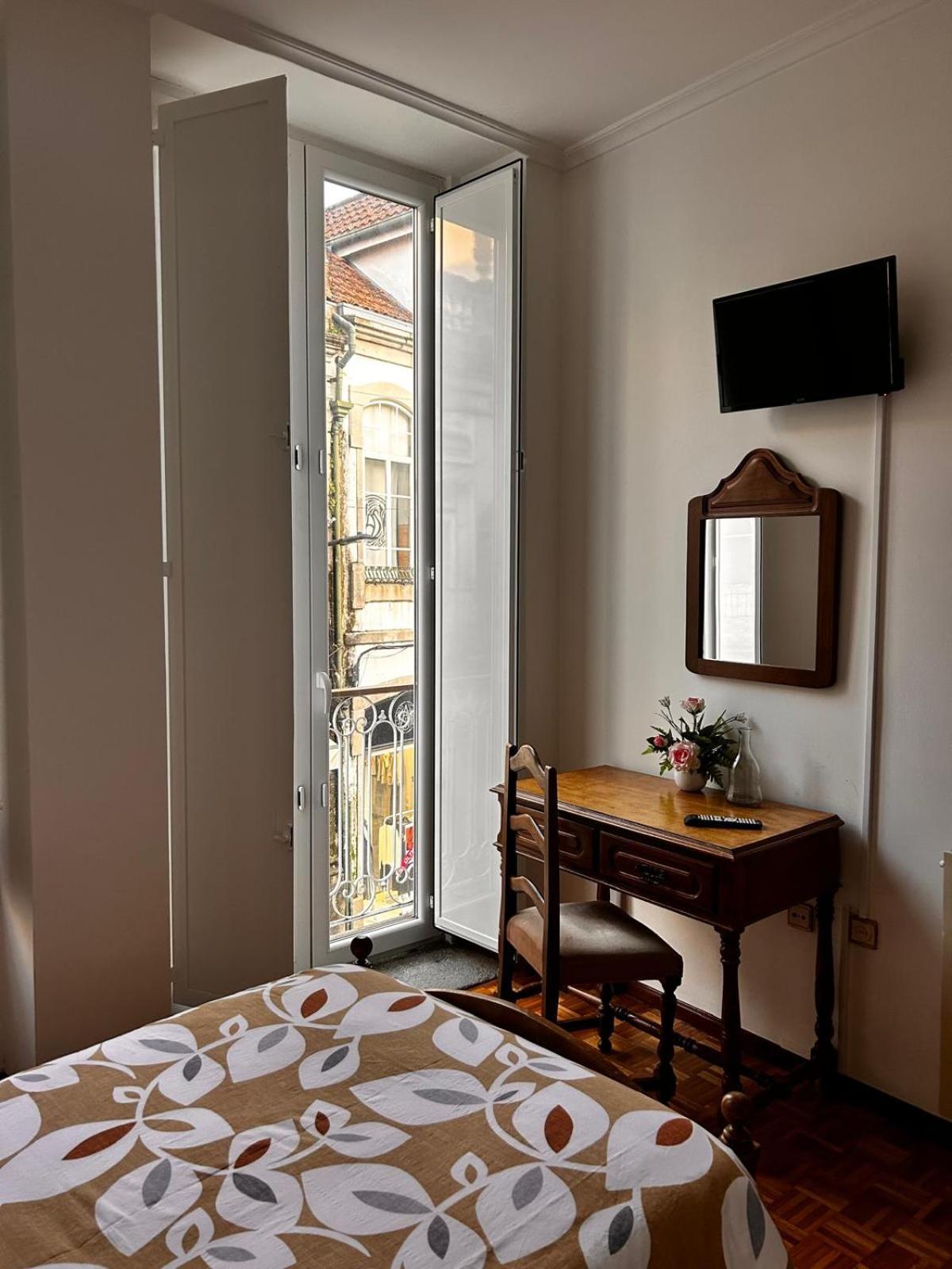 Residencial Real - Antiga Rosas Bed & Breakfast Вила Реал Екстериор снимка