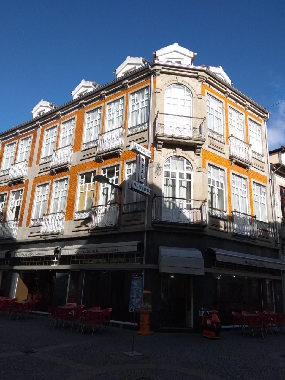 Residencial Real - Antiga Rosas Bed & Breakfast Вила Реал Екстериор снимка